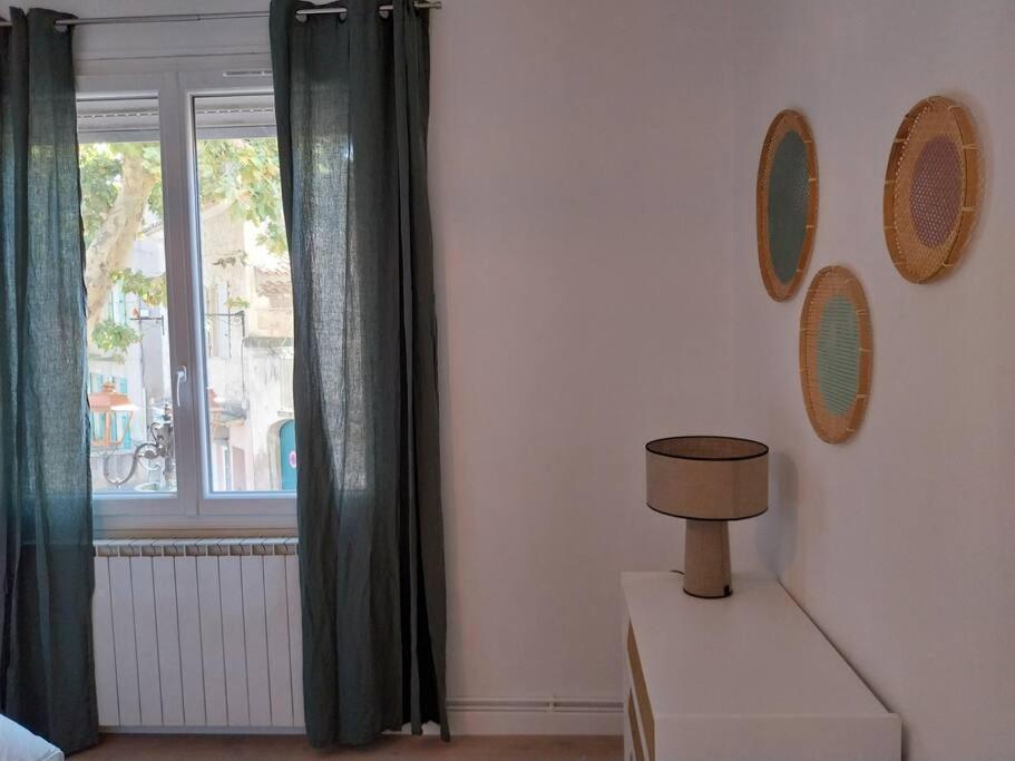 Eyragues Charmant Appartement 3 Chambres Et Terrasse المظهر الخارجي الصورة