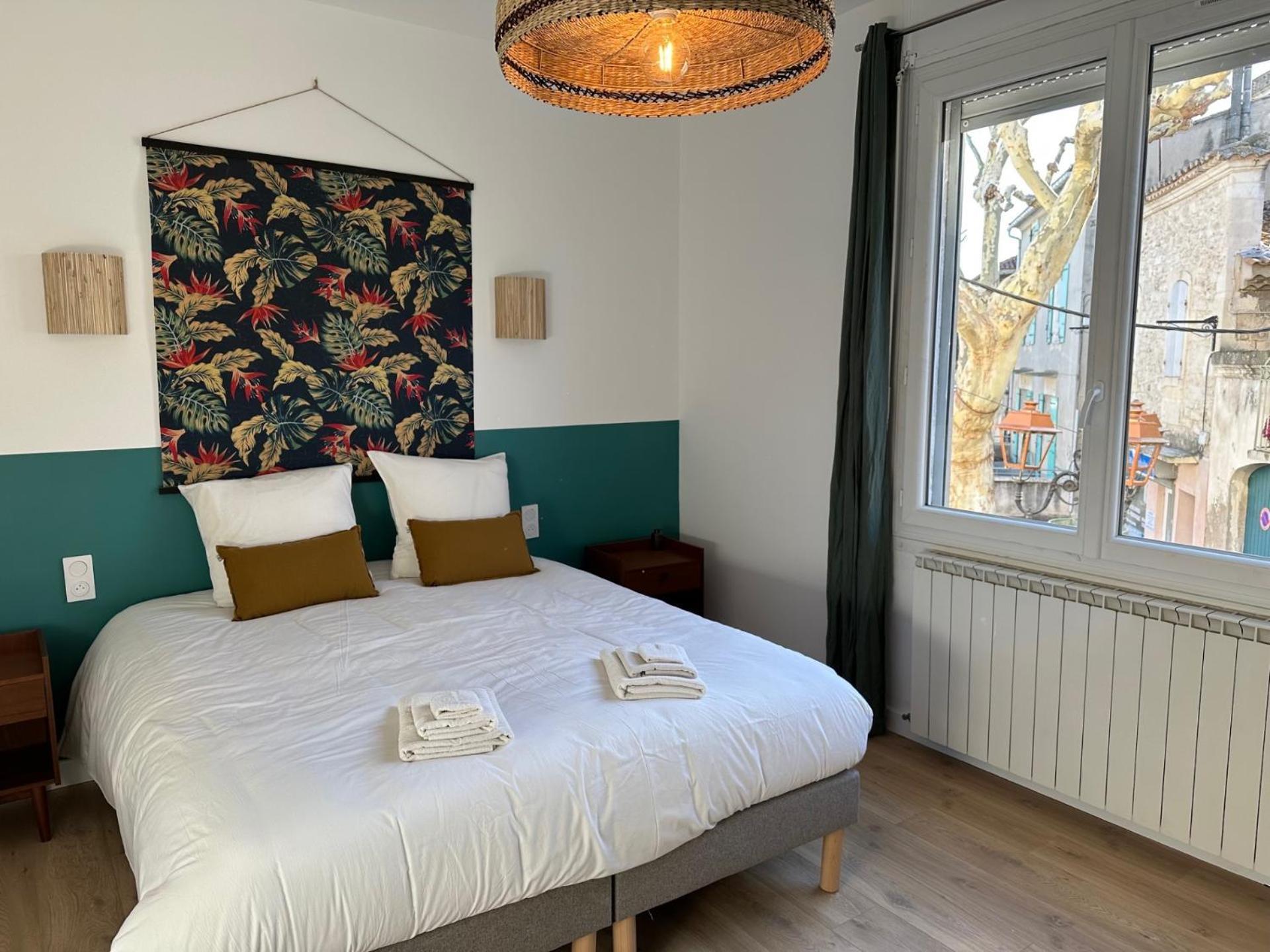 Eyragues Charmant Appartement 3 Chambres Et Terrasse المظهر الخارجي الصورة